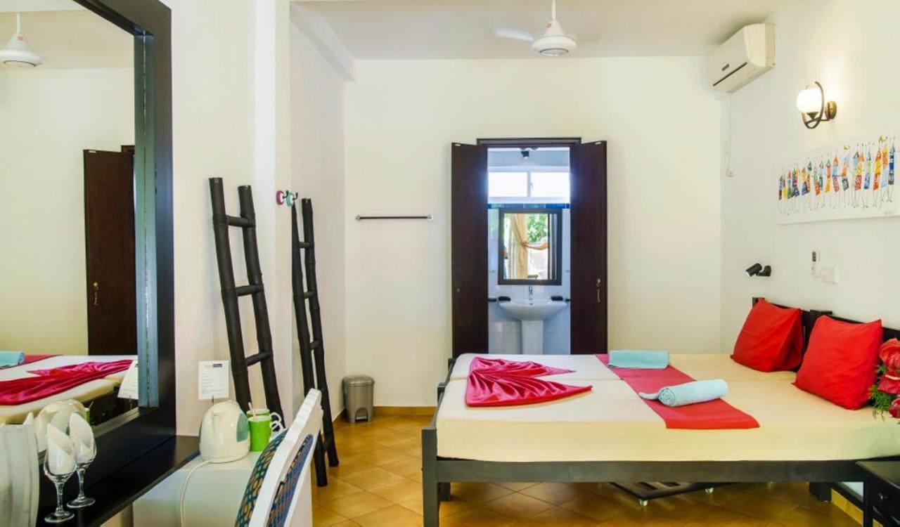Sophie House Apartment Hikkaduwa Exterior photo
